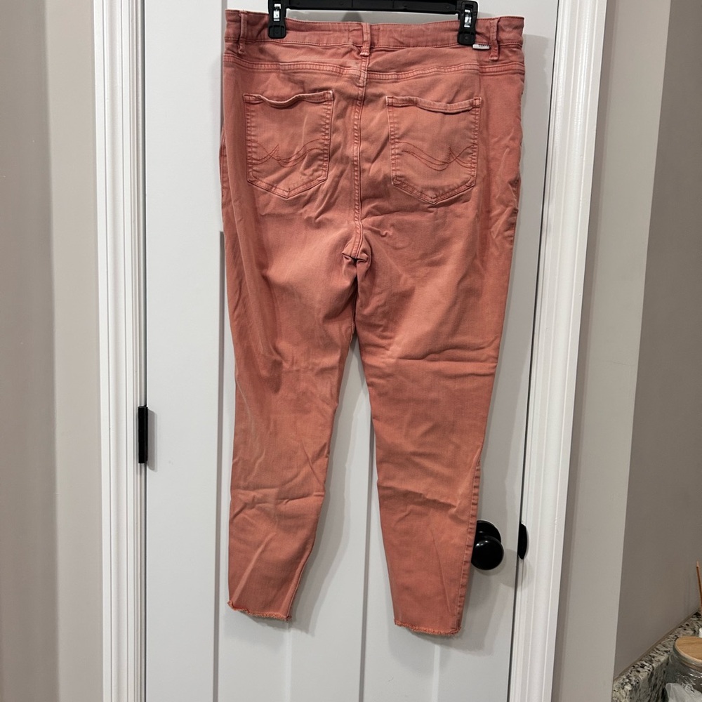 Rebel Wilson x Angels Coral Ankle Jeans - Picture 3 of 6